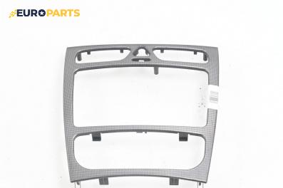 Централна конзола за Mercedes-Benz C-Class Estate (S203) (03.2001 - 08.2007)