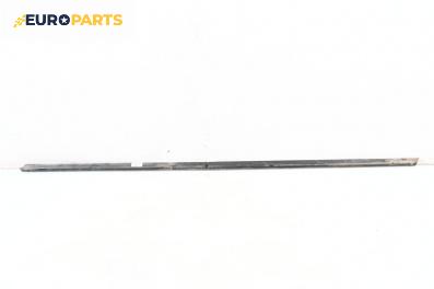 Външни лайсни за Opel Vectra C Estate (10.2003 - 01.2009), комби, позиция: предна