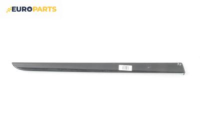 Интериорна лайсна за Audi A4 Avant B6 (04.2001 - 12.2004), 4+1 вр., комби