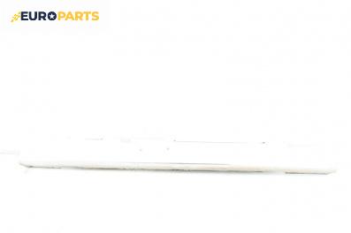 Праг за BMW 1 Series E87 (11.2003 - 01.2013), 4+1 вр., хечбек, позиция: дясна