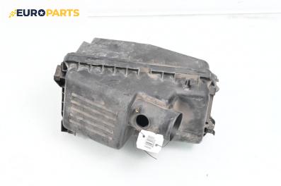 Филтърна кутия за Toyota Corolla E12 Hatchback (11.2001 - 02.2007) 2.0 D-4D (CDE120)