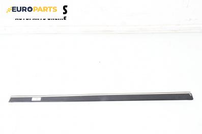 Външни лайсни за Mercedes-Benz C-Class Sedan (W203) (05.2000 - 08.2007), седан, позиция: лява