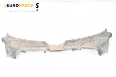 Кора над радиатор за Audi A6 Avant C6 (03.2005 - 08.2011), 4+1 вр., комби