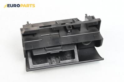Пепелник за Alfa Romeo 145 Hatchback (07.1994 - 01.2001)