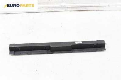 Интериорна пластмаса багажник за Volkswagen Passat VII Variant B8 (08.2014 - 12.2019), 4+1 вр., комби