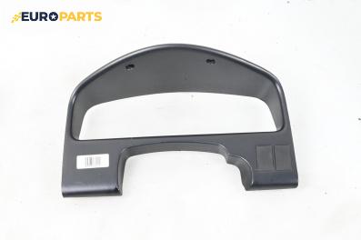 Интериорна пластмаса километраж за Toyota Avensis I Station Wagon (09.1997 - 02.2003), 4+1 вр., комби