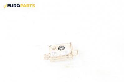 Усилвател антена за BMW X3 Series E83 (01.2004 - 12.2011), № 6990090-03
