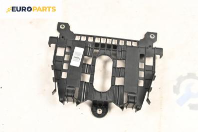 Централна конзола за Mercedes-Benz B-Class Hatchback I (03.2005 - 11.2011)