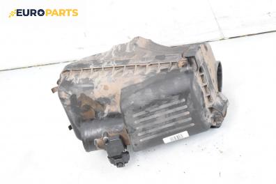 Филтърна кутия за Toyota Corolla E12 Hatchback (11.2001 - 02.2007) 2.0 D-4D (CDE120R, CDE120L)