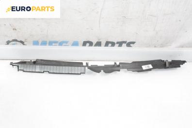 Кора под чистачки за Volkswagen Passat V Sedan B6 (03.2005 - 12.2010), 4+1 вр., седан