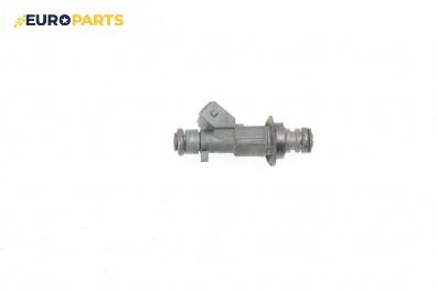 Дюза бензин за Volkswagen Polo Hatchback III (10.1999 - 10.2001) 1.4, 60 к.с.