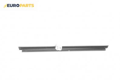 Уплътнение стъкло за Mercedes-Benz E-Class Sedan (W211) (03.2002 - 03.2009), 4+1 вр., седан, позиция: предна, лява