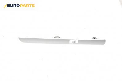 Интериорна лайсна за Volkswagen Golf VI Hatchback (10.2008 - 02.2014), 4+1 вр., хечбек