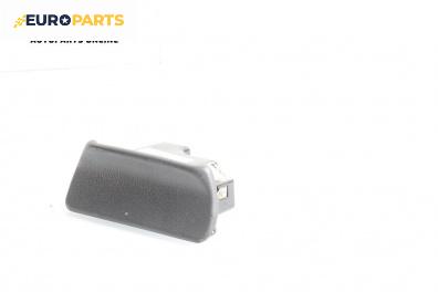 Пепелник за Chevrolet Geo Strom Hatchback (01.1990 - 12.1993)