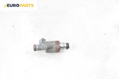 Дюза бензин за Chevrolet Geo Strom Hatchback (01.1990 - 12.1993) 1.6, 95 к.с.