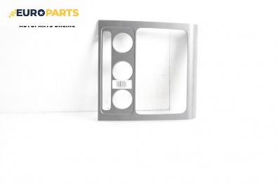 Централна конзола за Volkswagen Touran Minivan I (02.2003 - 05.2010)