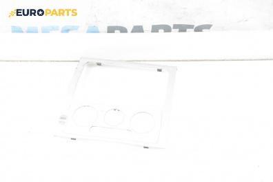 Централна конзола за Volkswagen Touran Minivan I (02.2003 - 05.2010)