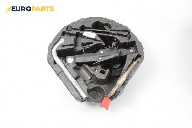 Инструменти за Volkswagen New Beetle Hatchback (01.1998 - 09.2010)