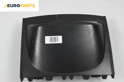 Интериорна пластмаса за Renault Megane II Hatchback (07.2001 - 10.2012), 4+1 вр., хечбек, позиция: предна