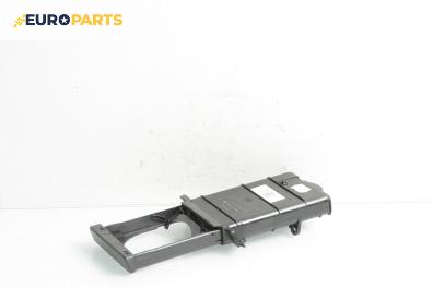 Поставка за чаши за Toyota Auris Hatchback I (10.2006 - 09.2012)