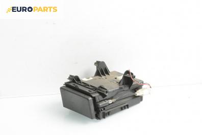 Пепелник за Nissan Primera Sedan III (01.2002 - 06.2007)