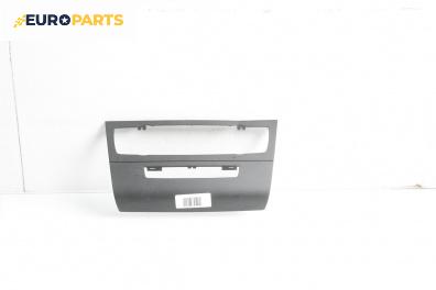 Централна конзола за BMW 1 Series E81 (09.2006 - 09.2012)