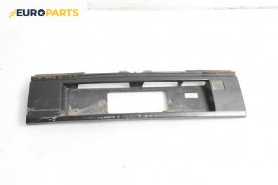 Стойка заден номер за Volkswagen Passat II Sedan B3, B4 (02.1988 - 12.1997), седан