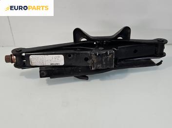 Крик за Chrysler Voyager Minivan IV (09.1999 - 12.2008)