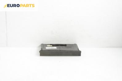 Поставка за чаши за Volkswagen Golf IV Hatchback (08.1997 - 06.2005)