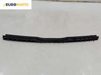 Държач броня за Volkswagen Passat IV Variant B5.5 (09.2000 - 08.2005), комби, позиция: средна