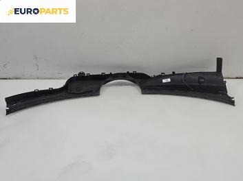 Кора под чистачки за Mercedes-Benz C-Class Sedan (W202) (03.1993 - 05.2000), 4+1 вр., седан