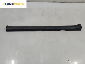 Праг за Toyota Auris Hatchback I (10.2006 - 09.2012), 2+1 вр., хечбек, позиция: дясна