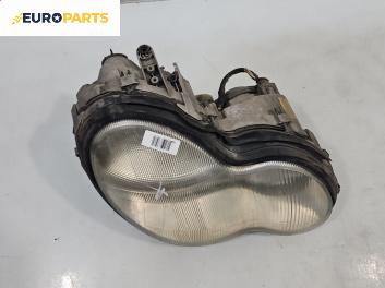 Фар за Mercedes-Benz C-Class Sedan (W203) (05.2000 - 08.2007), седан, позиция: дясна