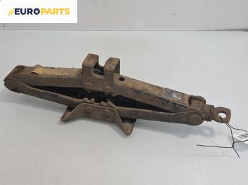 Крик за Toyota Corolla E11 Liftback (04.1997 - 01.2002)