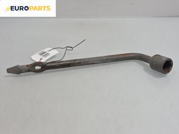 Ключ за гуми за Volvo V40 Estate (07.1995 - 06.2004)