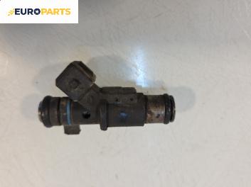 Дюза бензин за Peugeot 206 Hatchback (08.1998 - 12.2012) 1.4 i, 75 к.с.