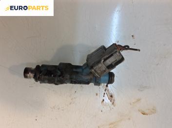 Дюза бензин за Toyota Yaris Hatchback I (01.1999 - 12.2005) 1.0 16V, 68 к.с.