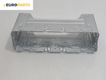 Централна конзола за Mitsubishi Space Star Minivan (06.1998 - 12.2004)