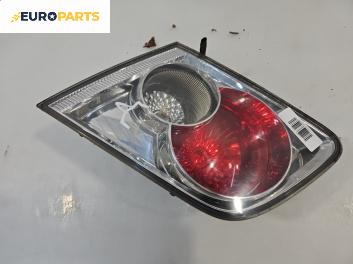 Вътрешен стоп за Mazda 6 Sedan I (06.2002 - 12.2008), позиция: дясна