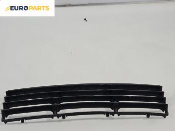 Решетка за Volkswagen Passat IV Variant B5.5 (09.2000 - 08.2005), позиция: предна