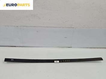 Външни лайсни за Volkswagen Passat V Variant B6 (08.2005 - 11.2011), позиция: лява
