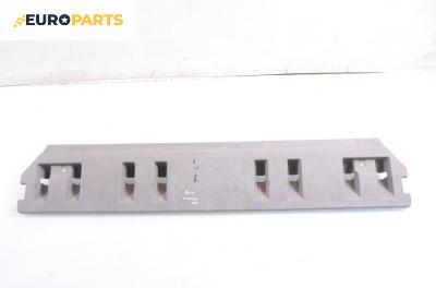 Пластмасова кора за Mazda Premacy Minivan (07.1999 - 03.2005)