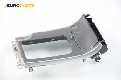 Пепелник за Mazda 6 Hatchback I (08.2002 - 12.2008)